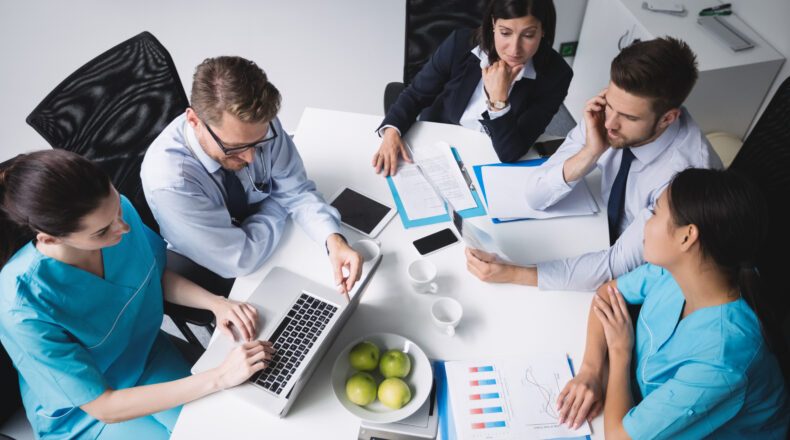 Best Hospital Software to Manage Patients Easily